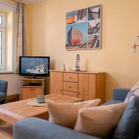Haus Finja Апартаменты *
